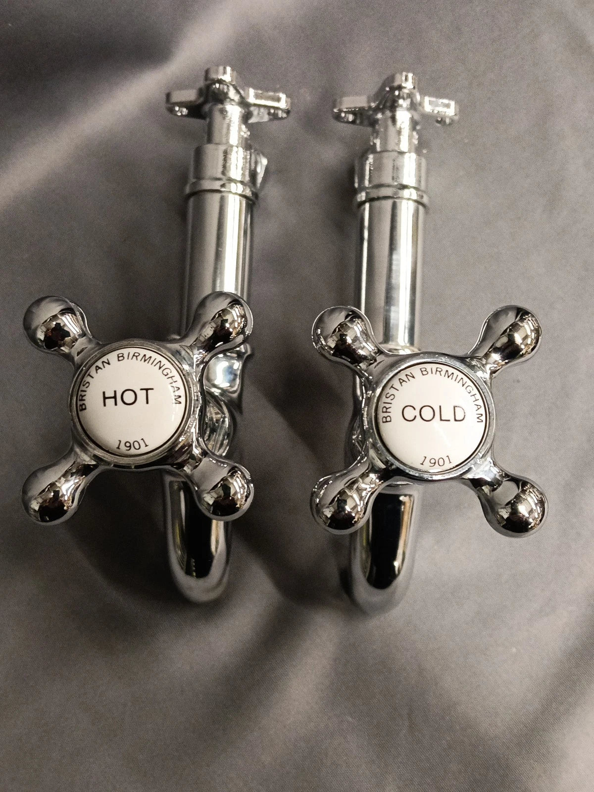Chrome Wall Mounted Kitchen Taps Ideal 4 Belfast Sink, Reconditioned 17 cm Spout