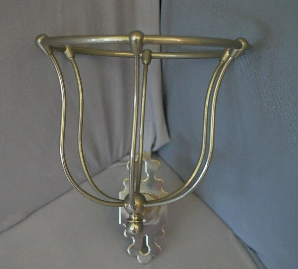 Beautiful Nickel Finished Natural Sponge Holder  Ideal Bathroom or En Suite