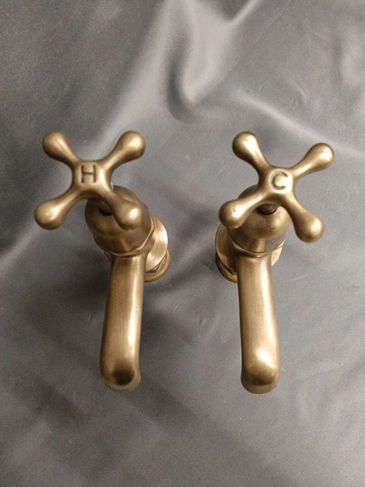 Aged Brass Bathroom Basin Taps Reclaimed & Reconditioned 8.5 cm Spout D4
