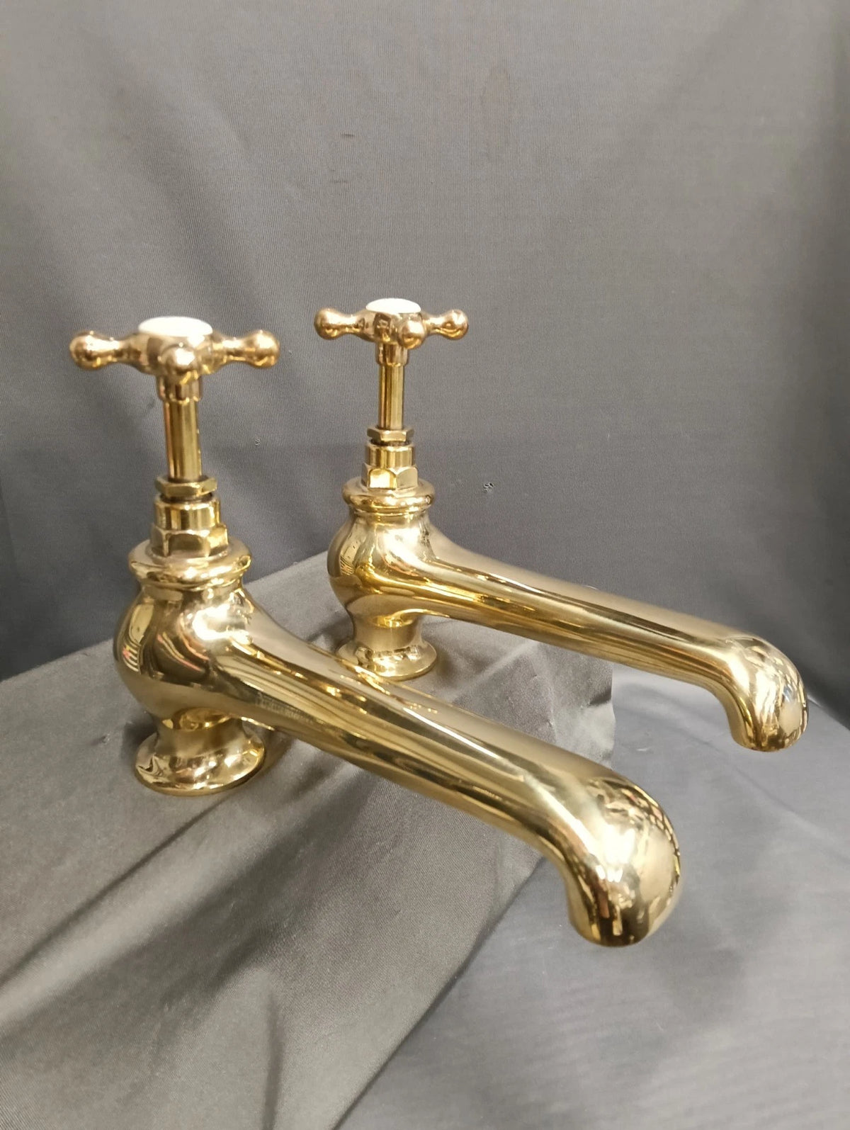 LEFROY BROOKS LONG NOSE POLISHED BRASS BATH TAPS RECLAIMED RECONDITIONED