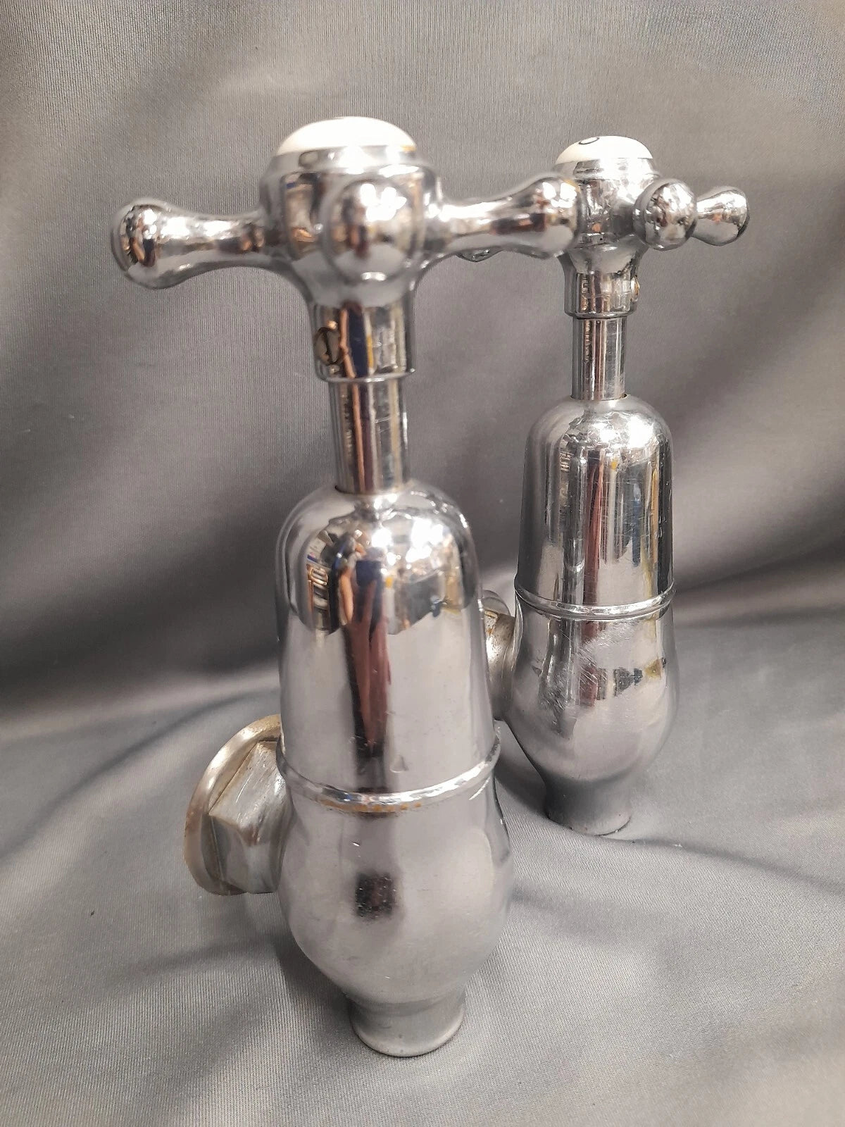 Chrome Globe Taps Fully  Refurbished, Bath Mounted Taps