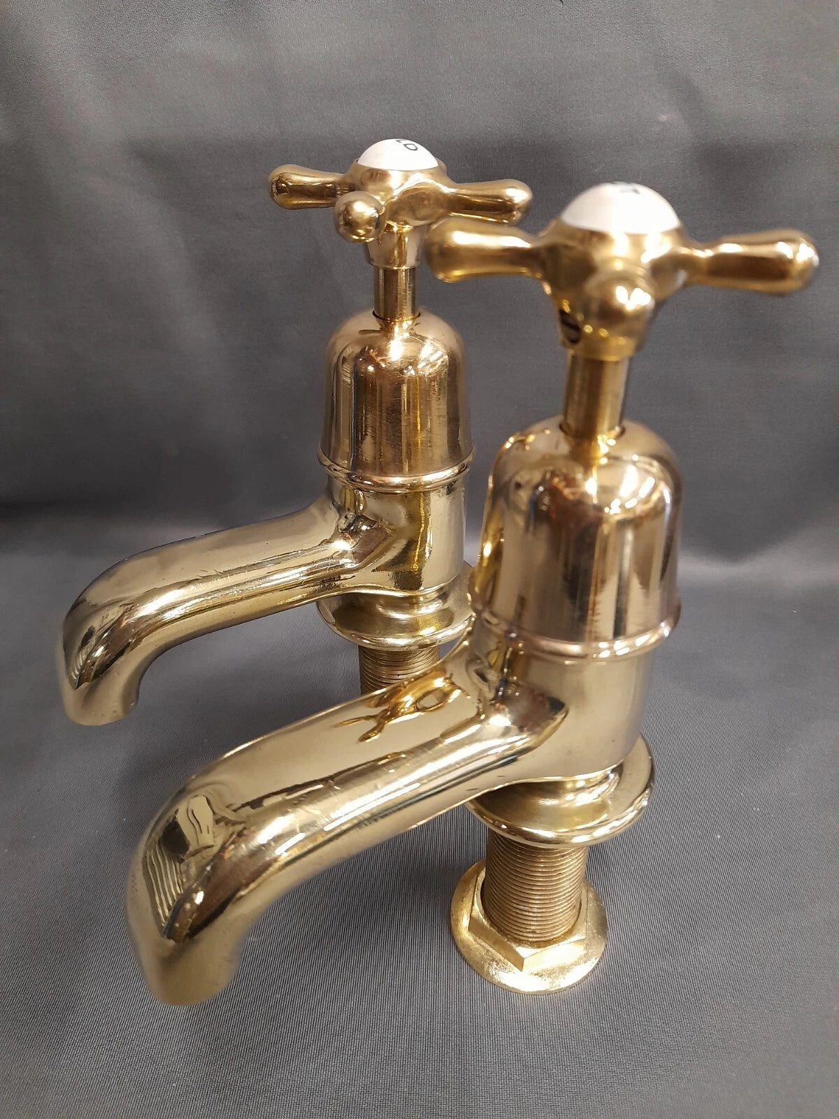 Brass Bath Taps Long 9 cm Reach Spout, Reclaimed Fully Refurbished Bath Taps